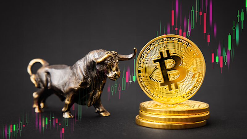 Un analyste prédit un marché haussier alors que les contrats à terme sur le bitcoin s’envolent !